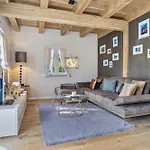 Exklusives Samyel Warendorf