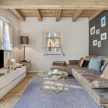 Exklusives Samyel Nyaraló *