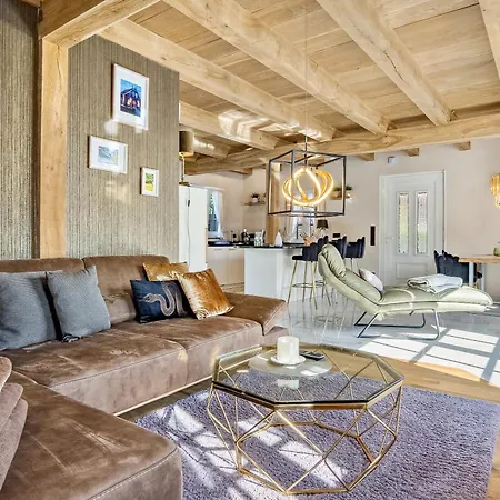 Nyaraló Exklusives Samyel *