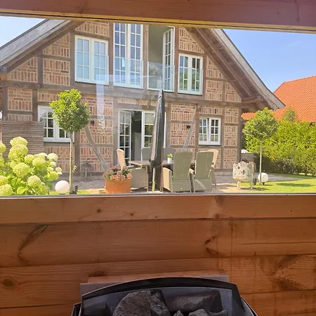 Exklusives Samyel Warendorf
